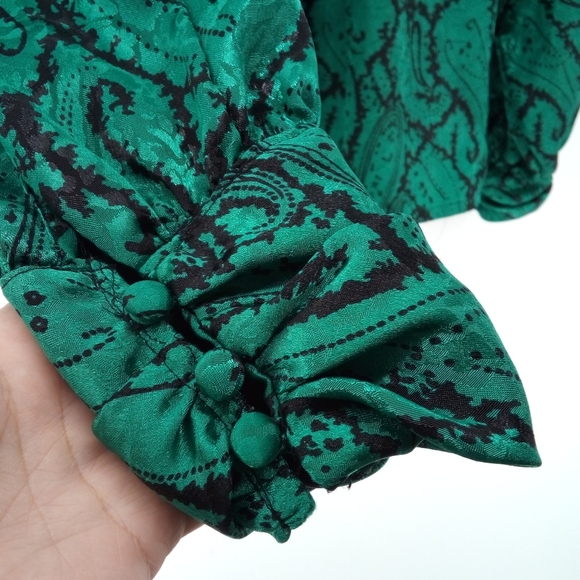 Vintage AK Collectible Made in Korea Green Shiny Paisley Halloween Blouse 12 - Picture 6 of 9